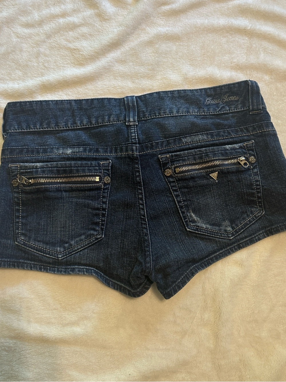 Guess Women's Dark Blue Denim Short Shorts size 31